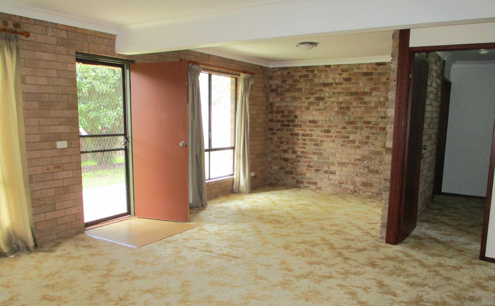 4/25 Bottlebrush Drive TUMUT 2