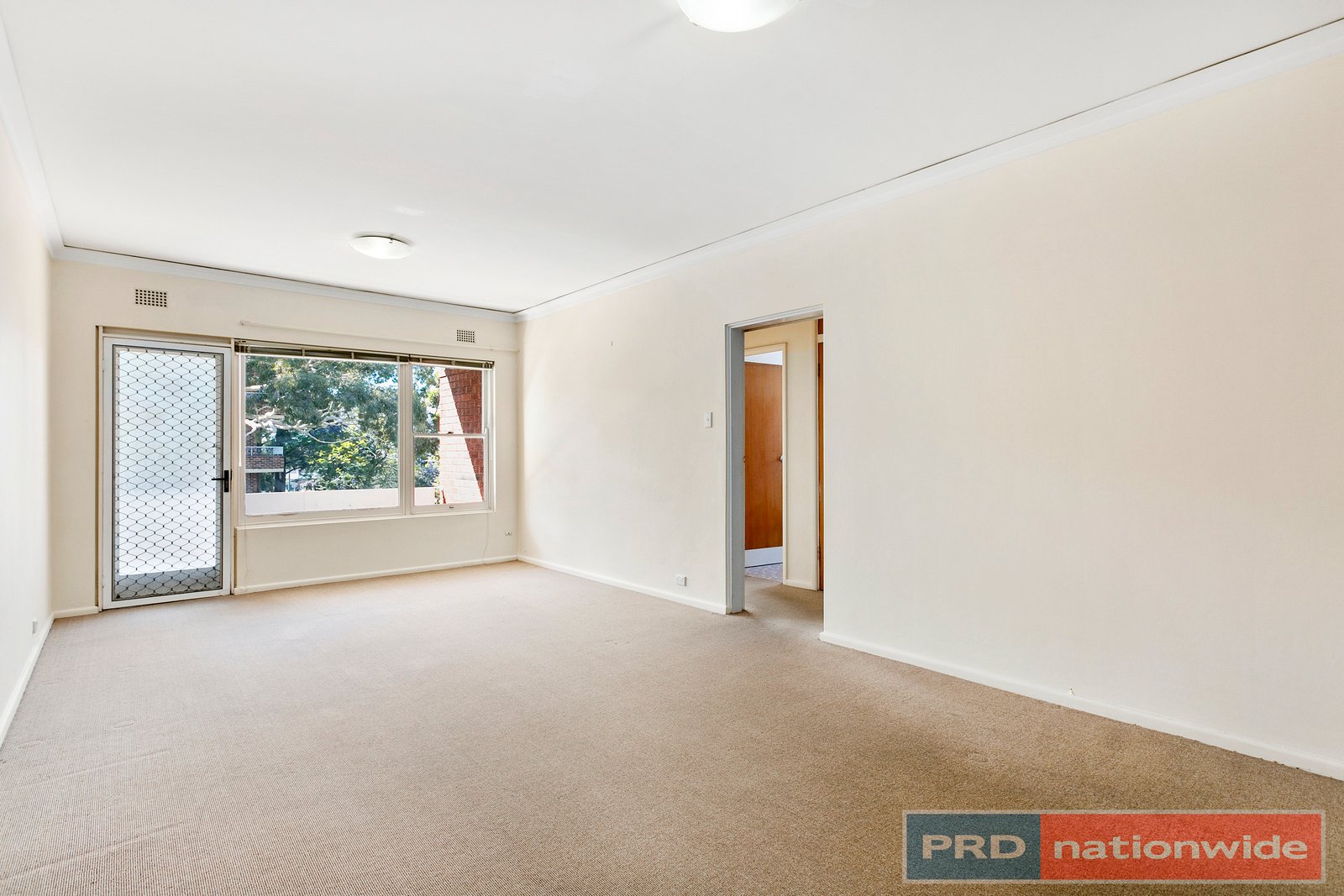 4/25 Hampton Court Road CARLTON 3