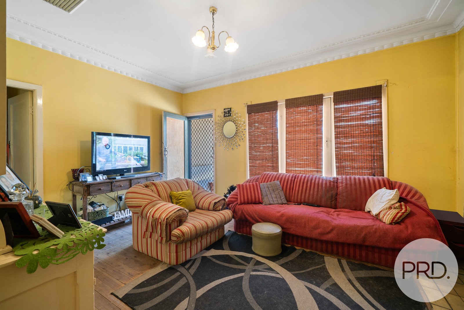 425 Lake Albert Road KOORINGAL 2