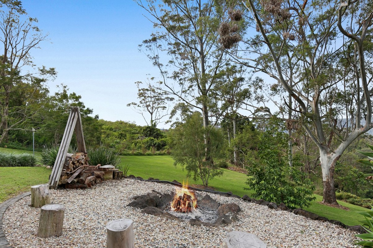 425 Mount Nimmel Road Austinville 24