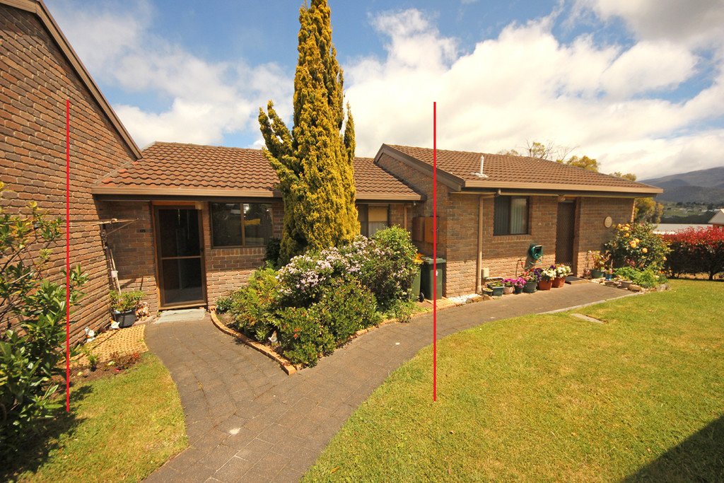 425 Village Drive KINGSTON 1
