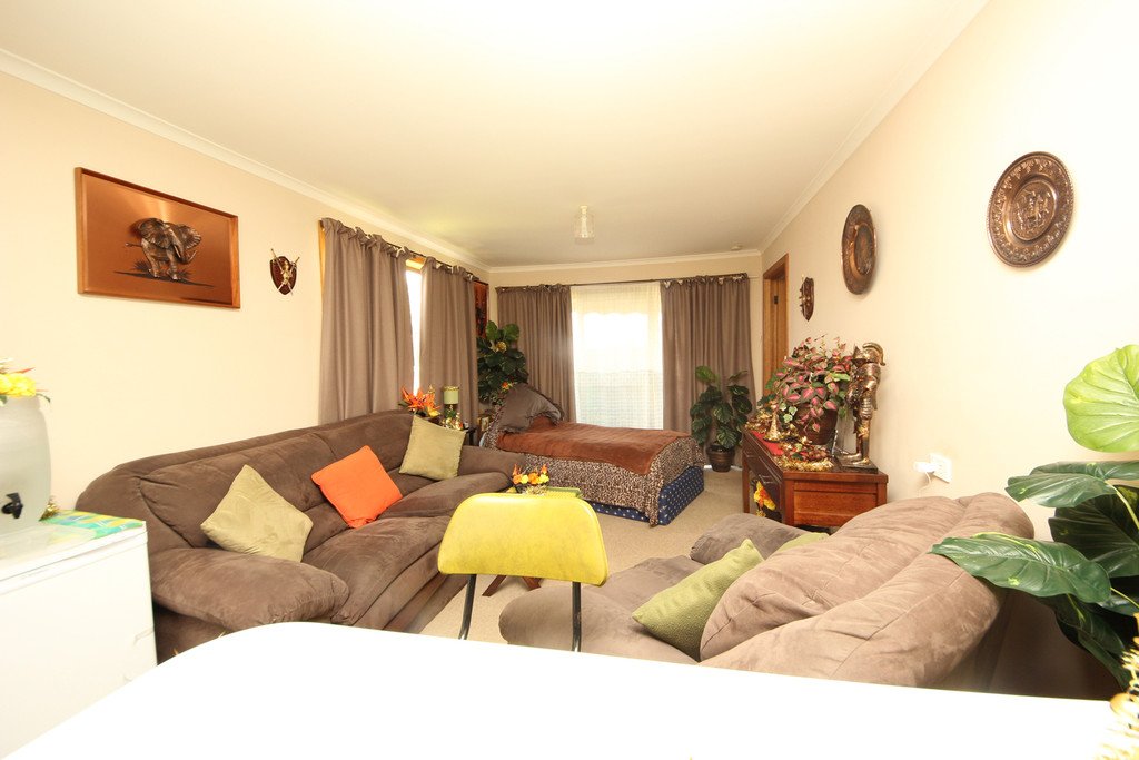 425 Village Drive KINGSTON 3