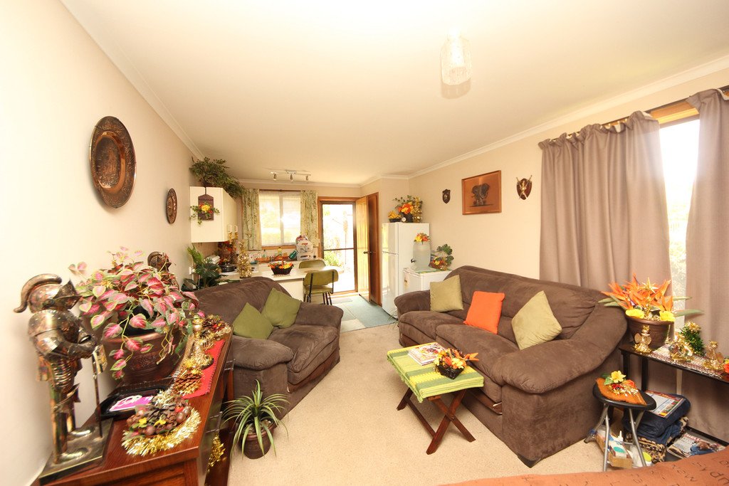 425 Village Drive KINGSTON 4