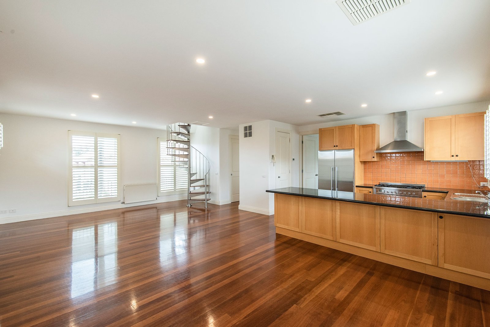 Gallery: 425B Beach Road