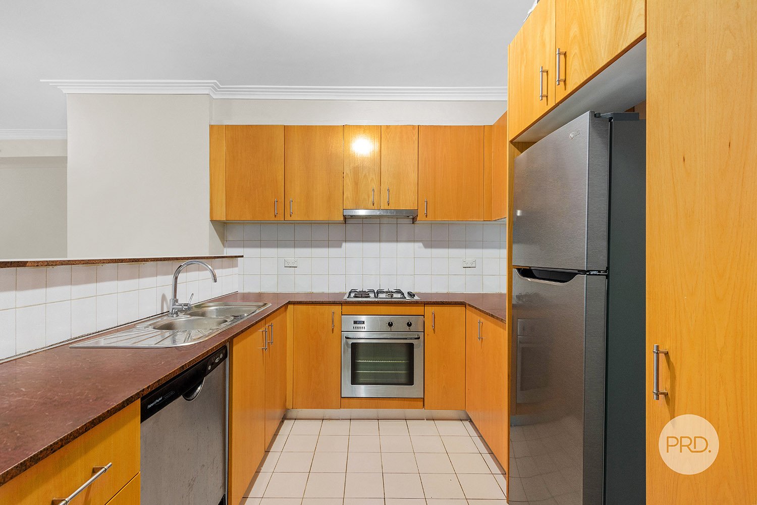 42/6-12 Carrington Avenue HURSTVILLE 5
