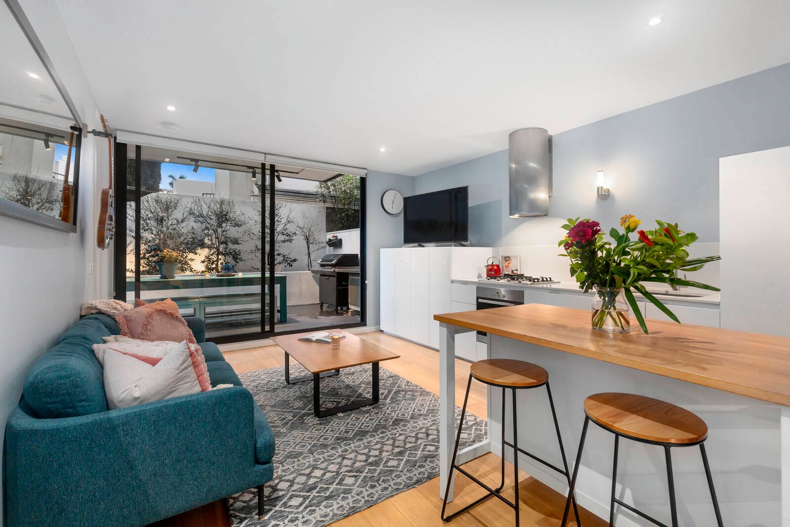 Real Estate and Property in 4/26-28 Broadway, Elwood, VIC