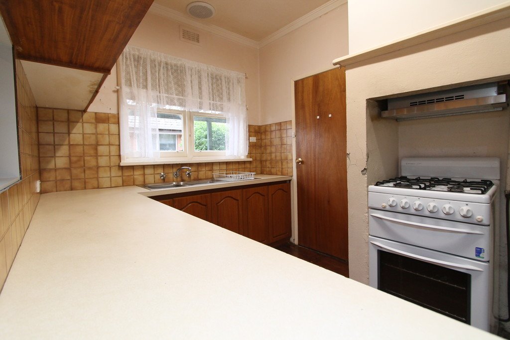 426 Pleasant Street South NEWINGTON 5