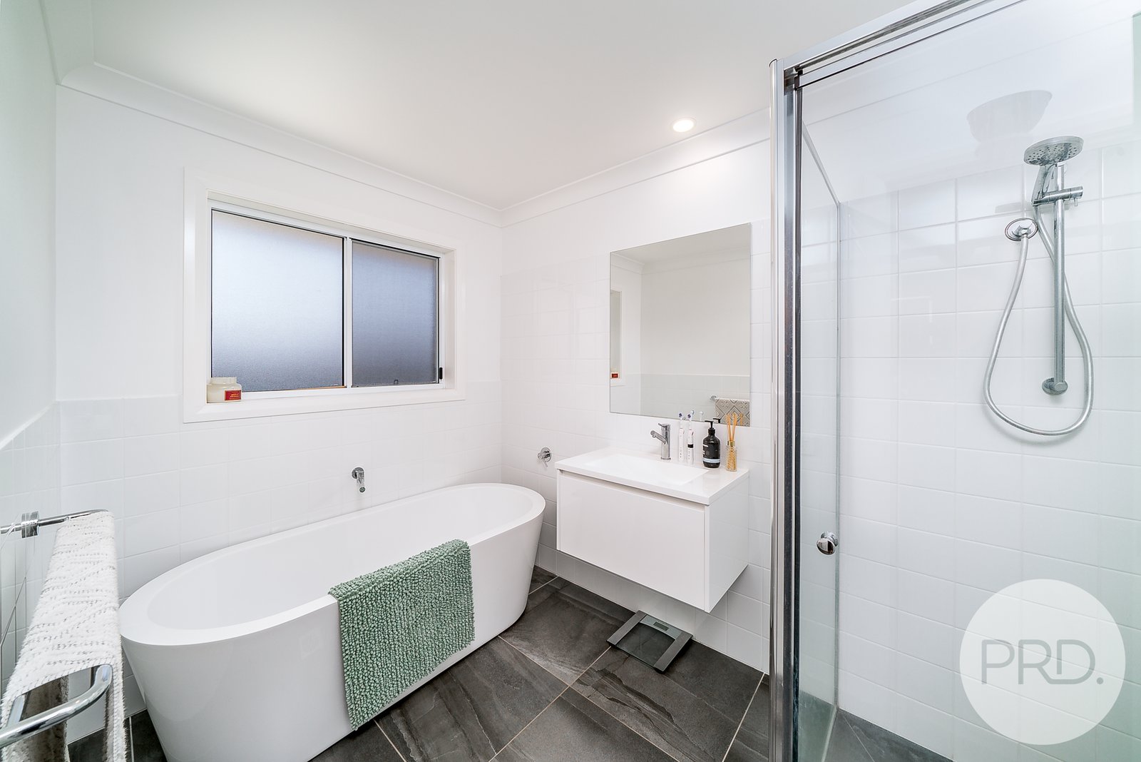 4/26 Quandong Place FOREST HILL 6