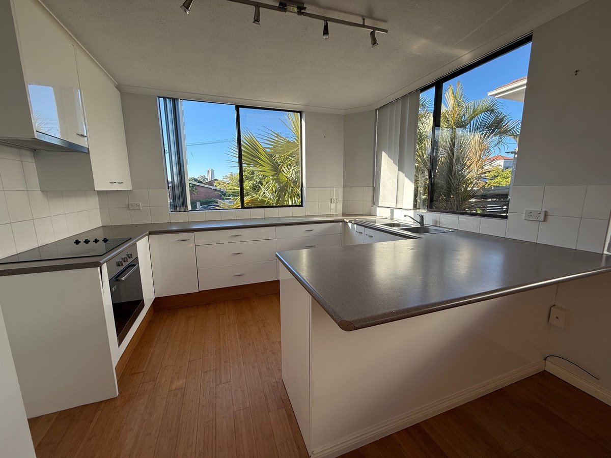 4/26 Stephens Street Burleigh Heads 4