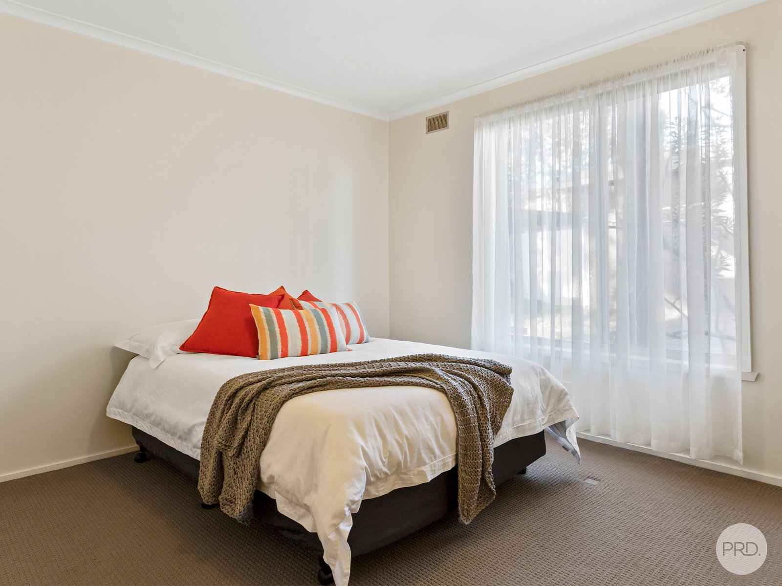 4/26 Yallambee Drive KENNINGTON 8
