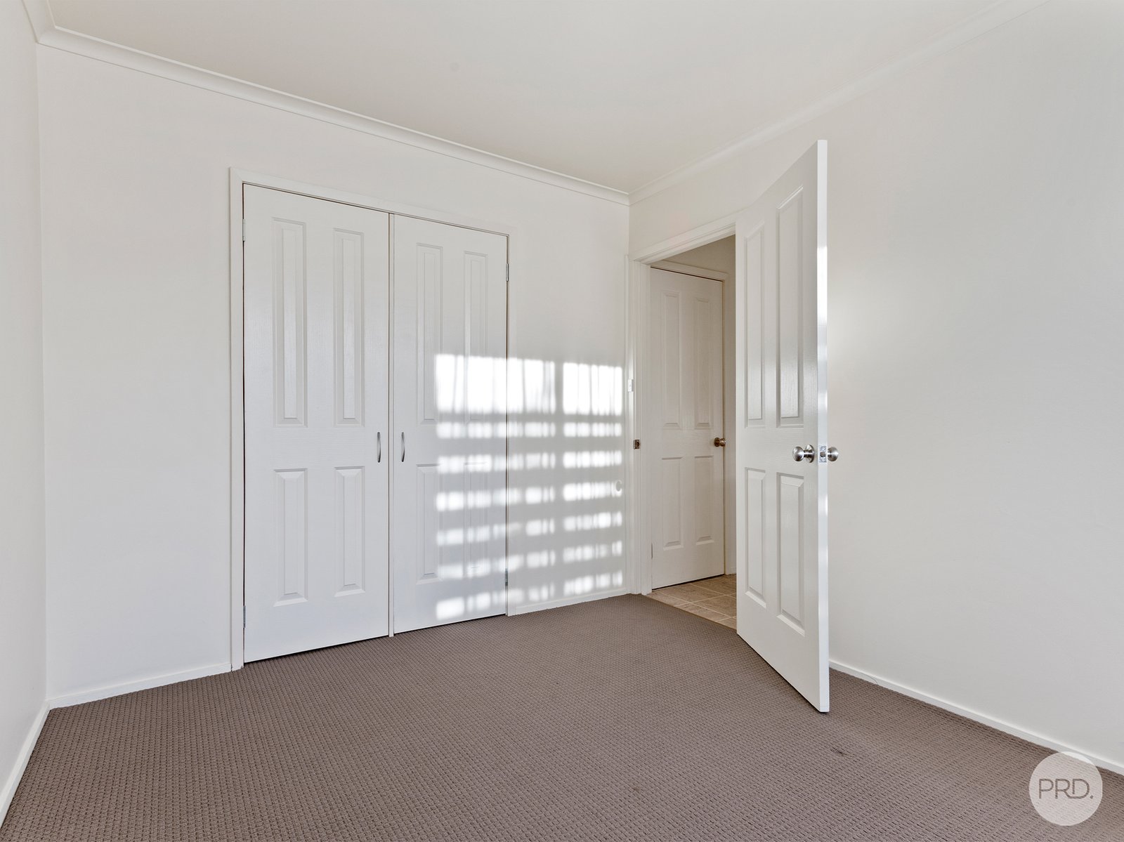 4/26 Yallambee Drive KENNINGTON 11