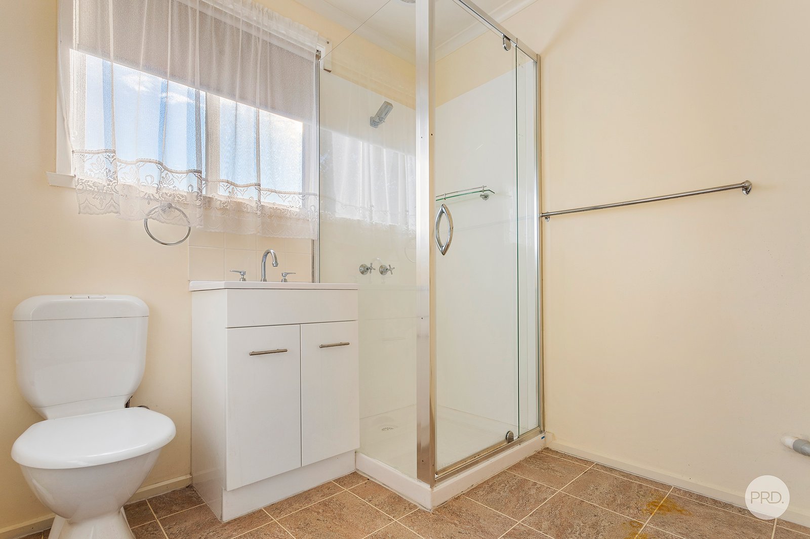 4/26 Yallambee Drive KENNINGTON 13