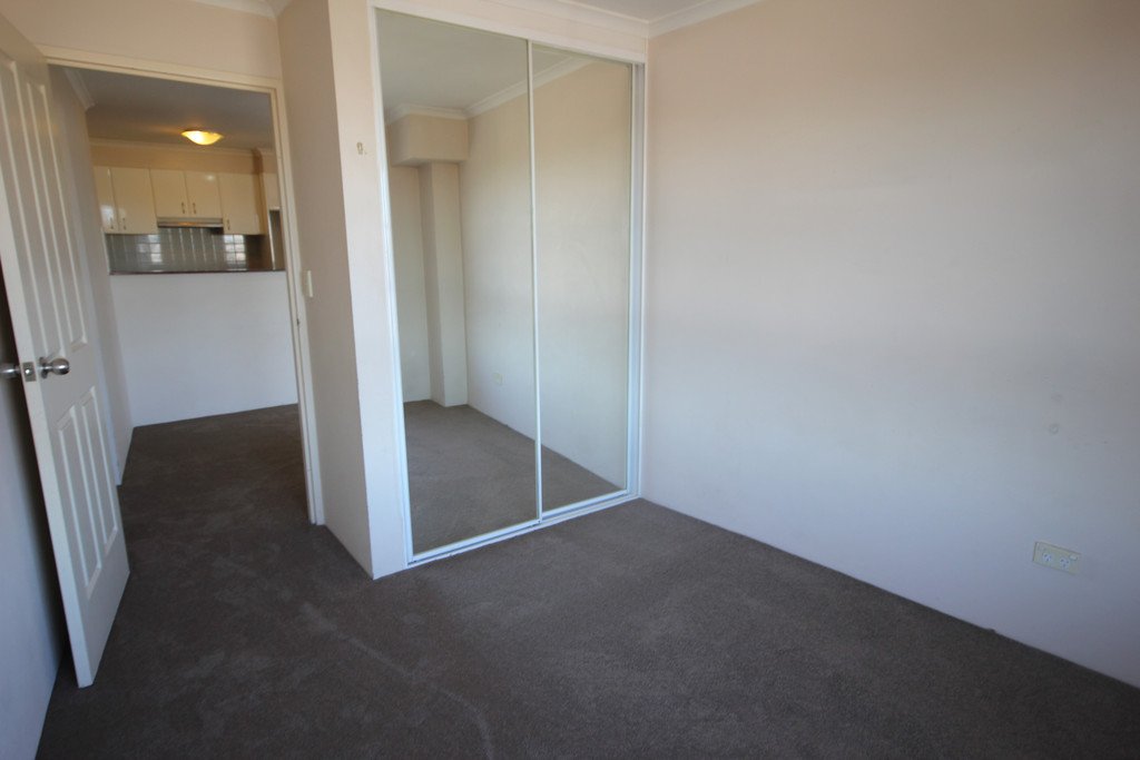 42/60 Harbourne Road KINGSFORD 6