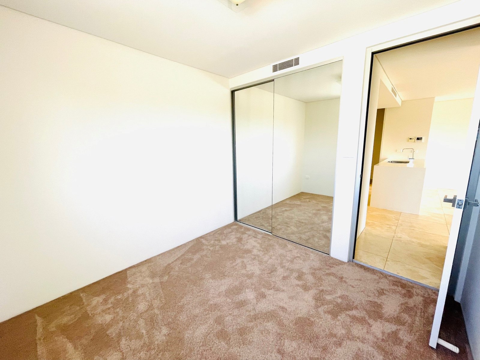 4/27-33 Homer Street EARLWOOD 4