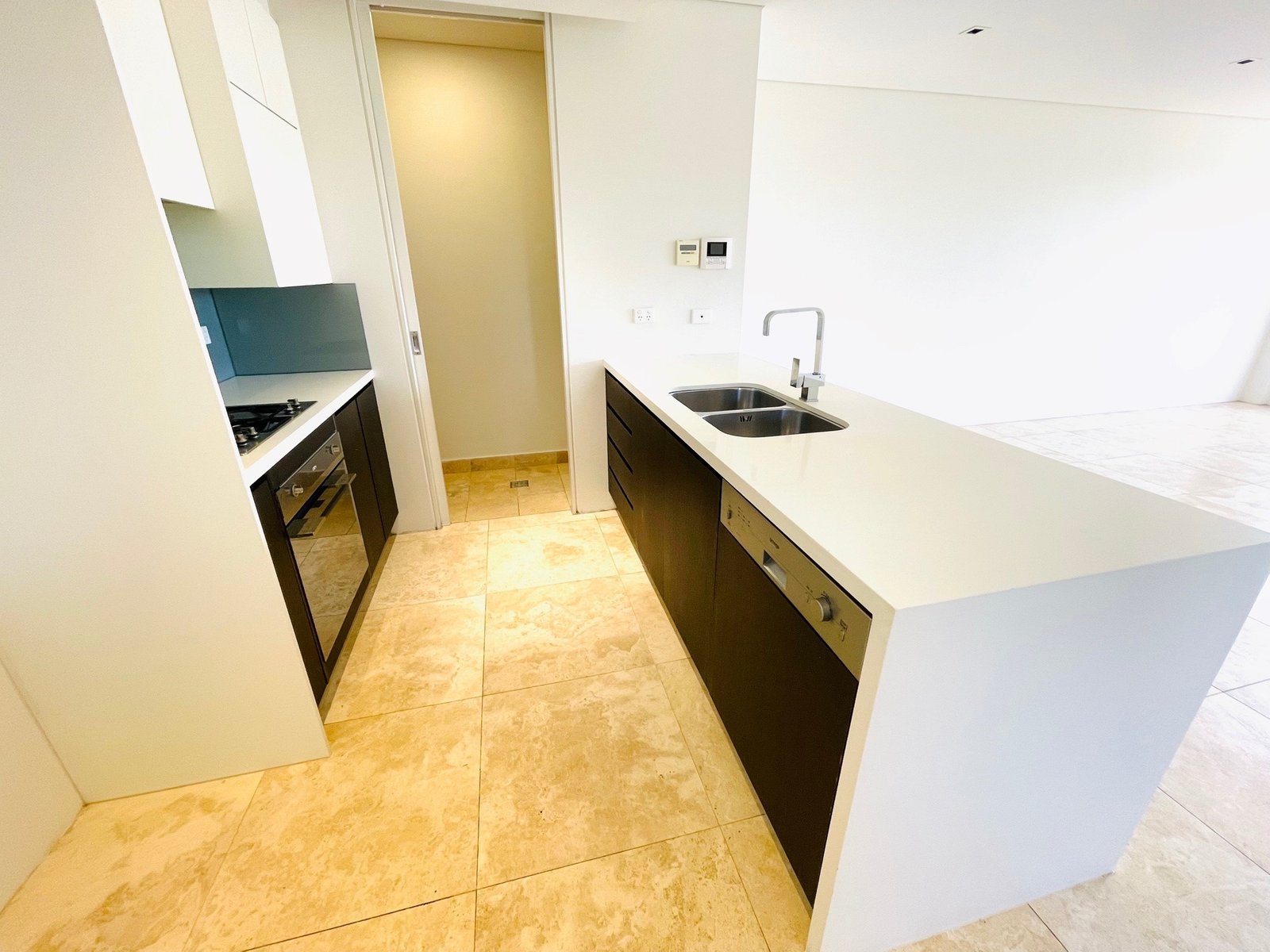 4/27-33 Homer Street EARLWOOD 2