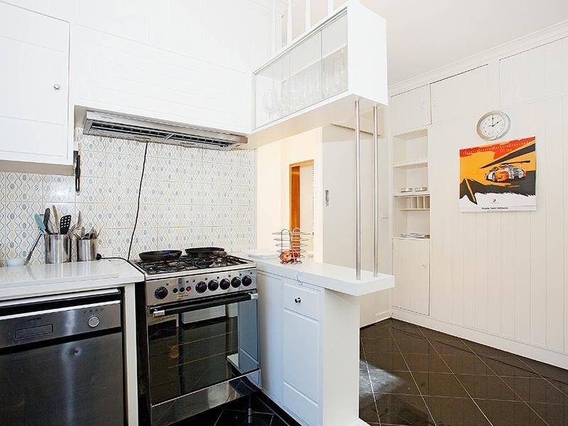 Gallery: 4/27 Dickens Street