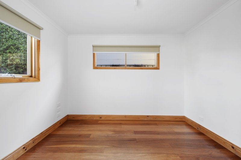 Gallery: 427 Drummond Street North