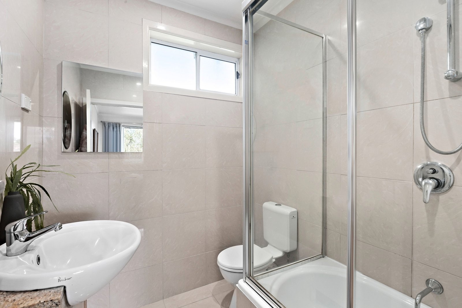 Real Estate and Property in 4/27 Tattenham Street, Caulfield East, VIC