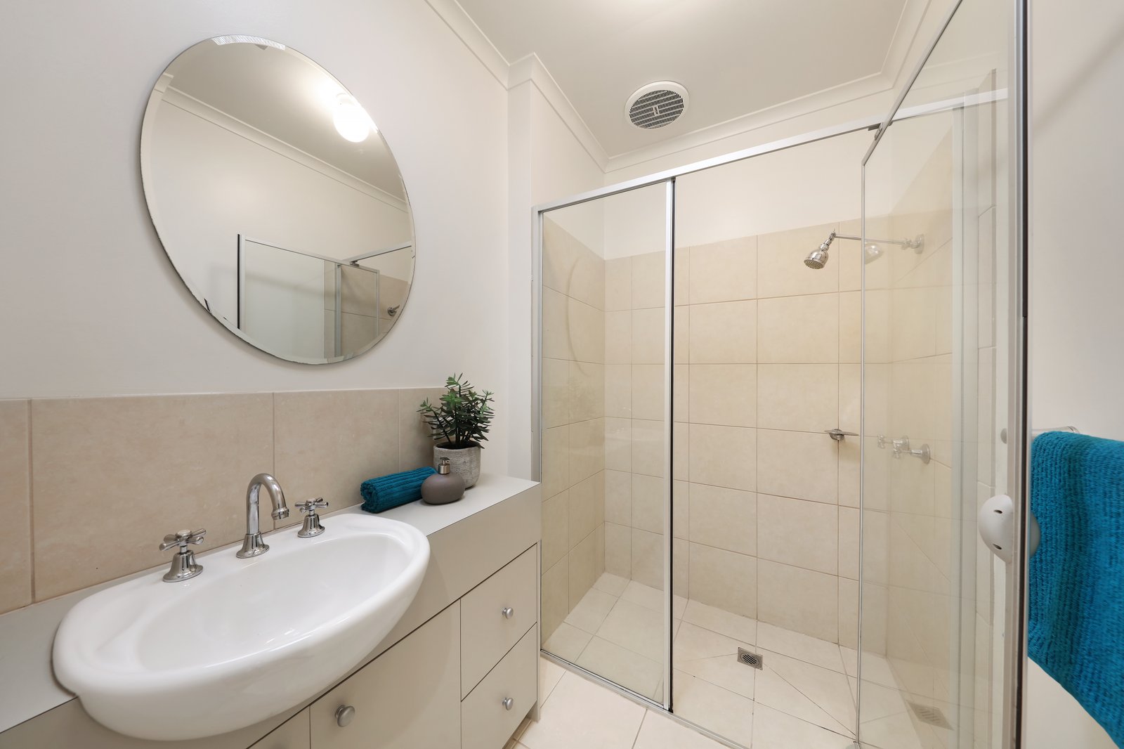 Gallery: 4/278 Highett Road