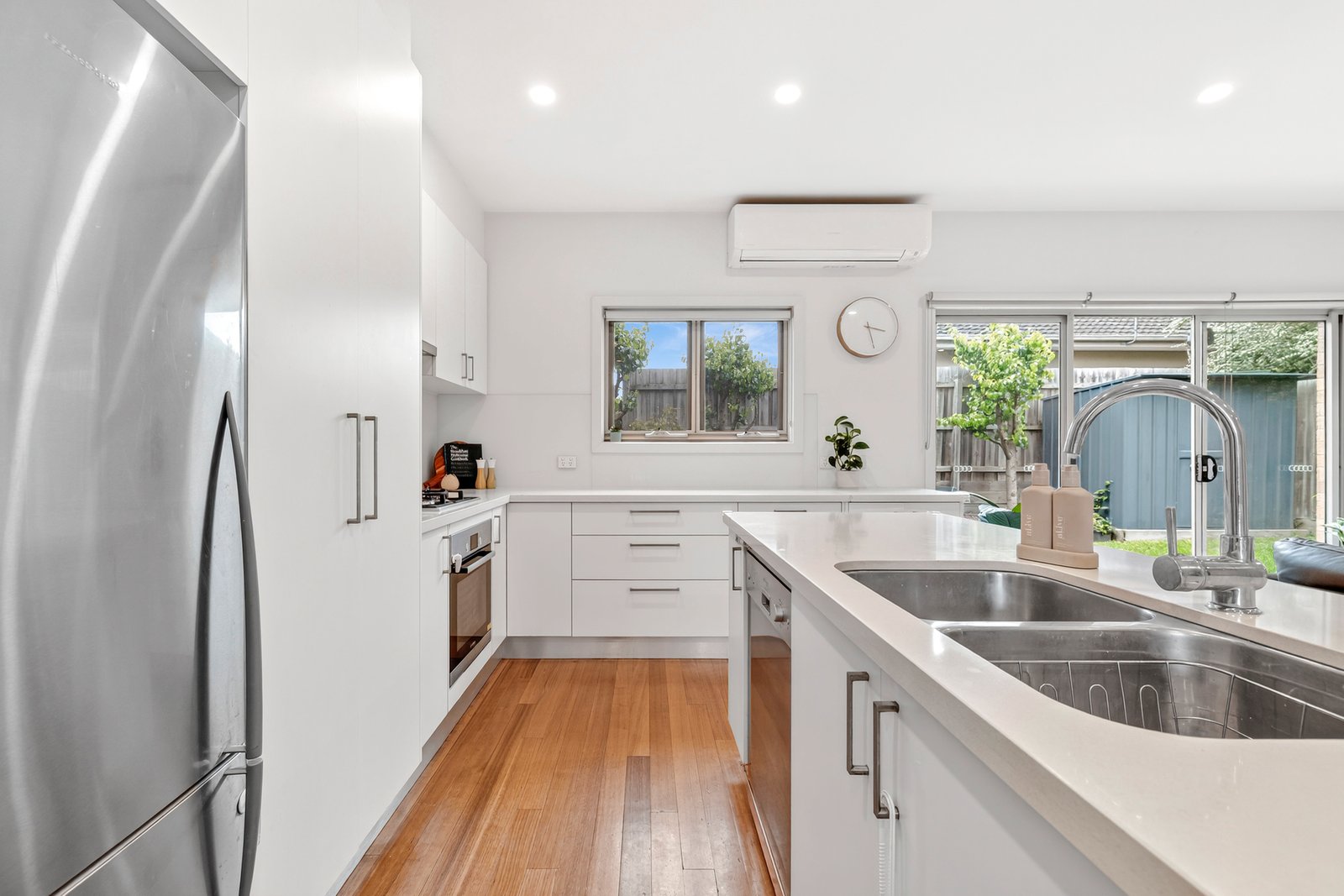 Gallery: 4/28 Devon Grove