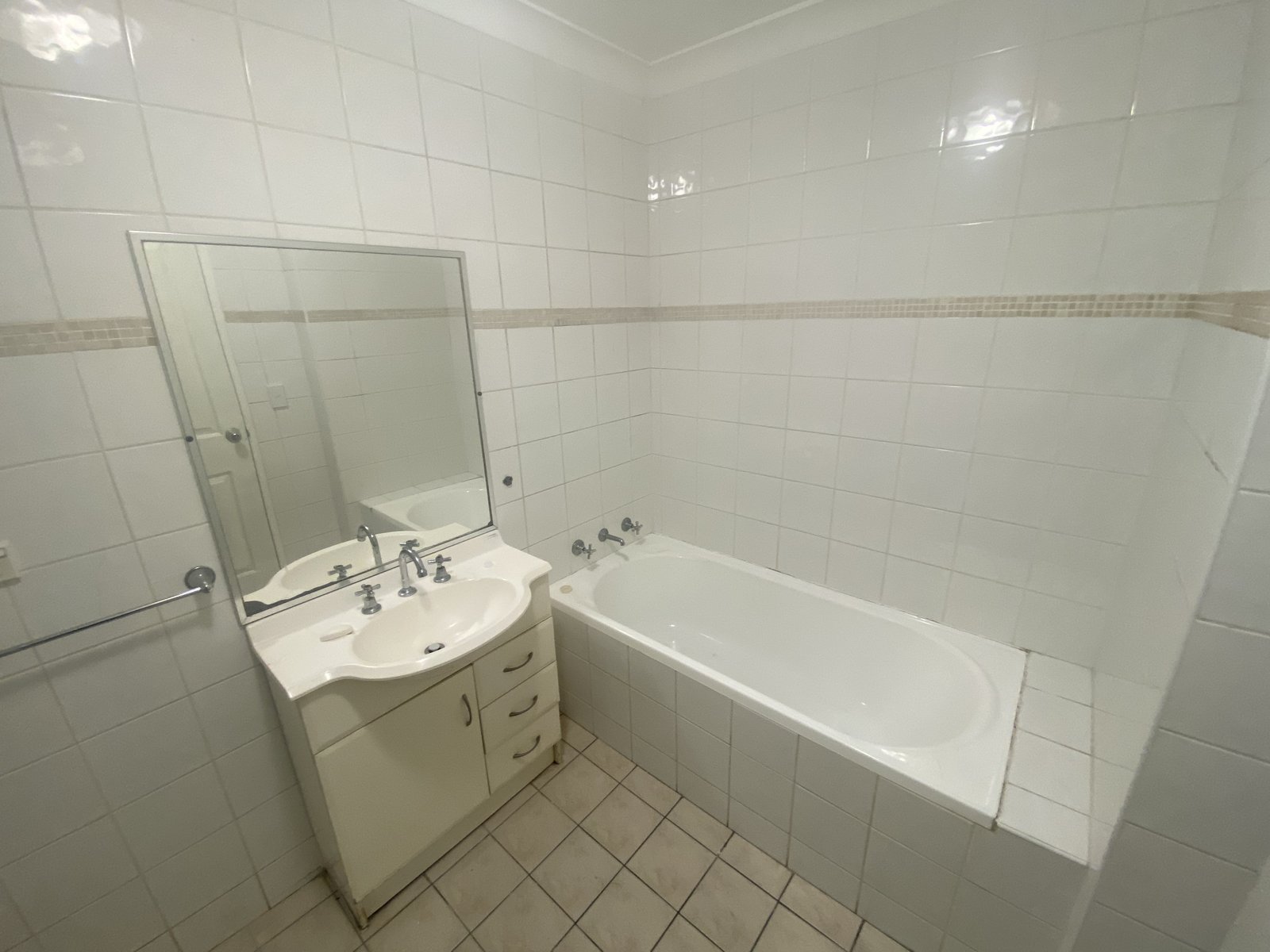 4/28 George Street LIVERPOOL 7