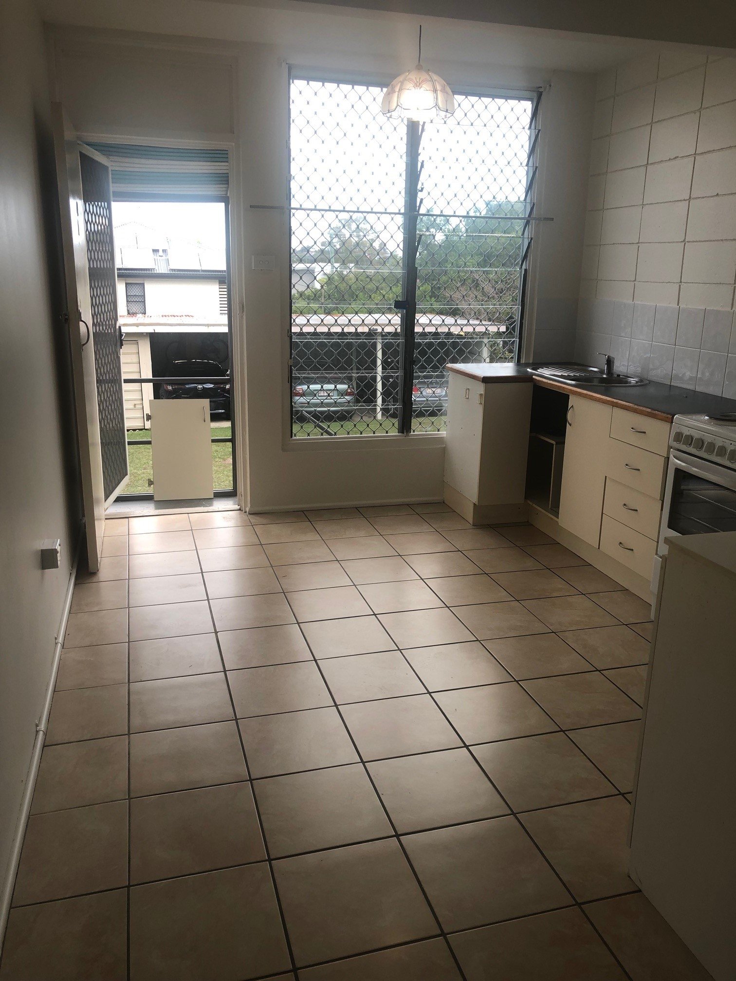 4/28 Oxenham Street NUNDAH 2