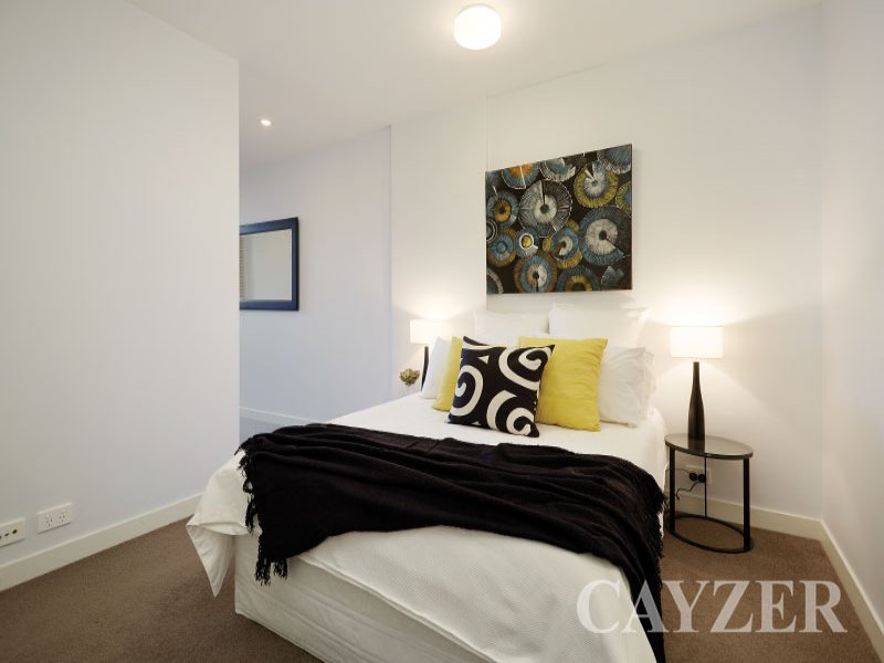 Gallery: 428/70 Nott Street