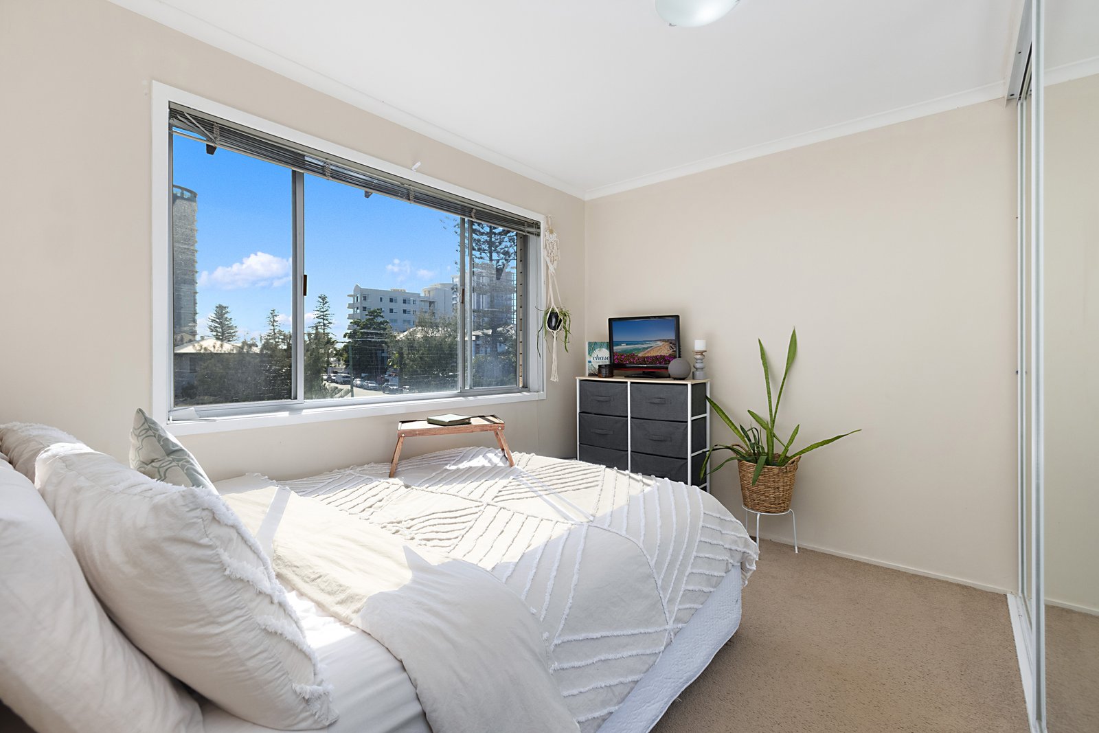 4/29 Coolangatta Road COOLANGATTA 6