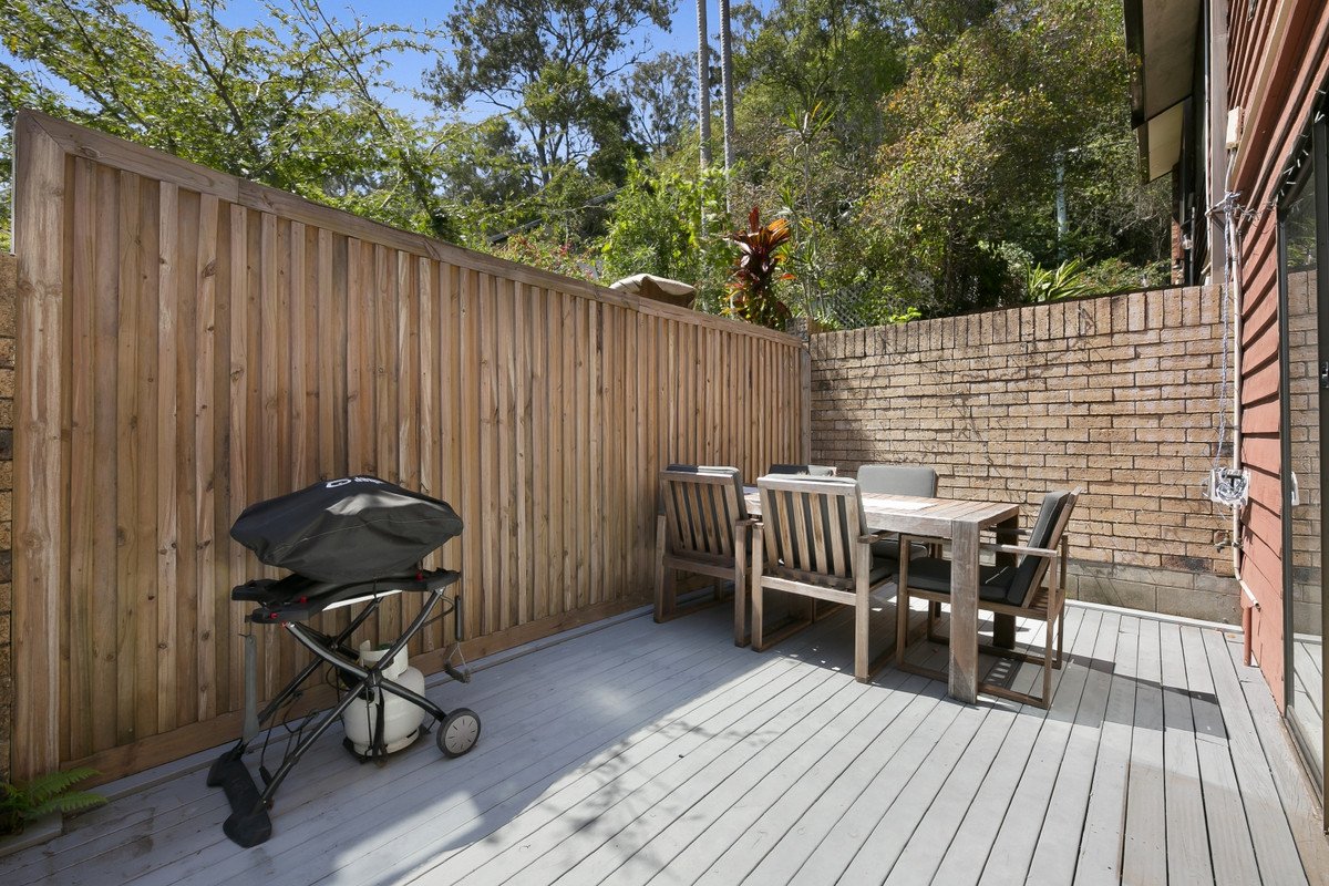 4/29 Julia Street Burleigh Heads 4