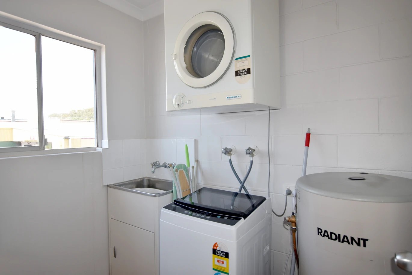 4/29 Off Street GLADSTONE CENTRAL 6