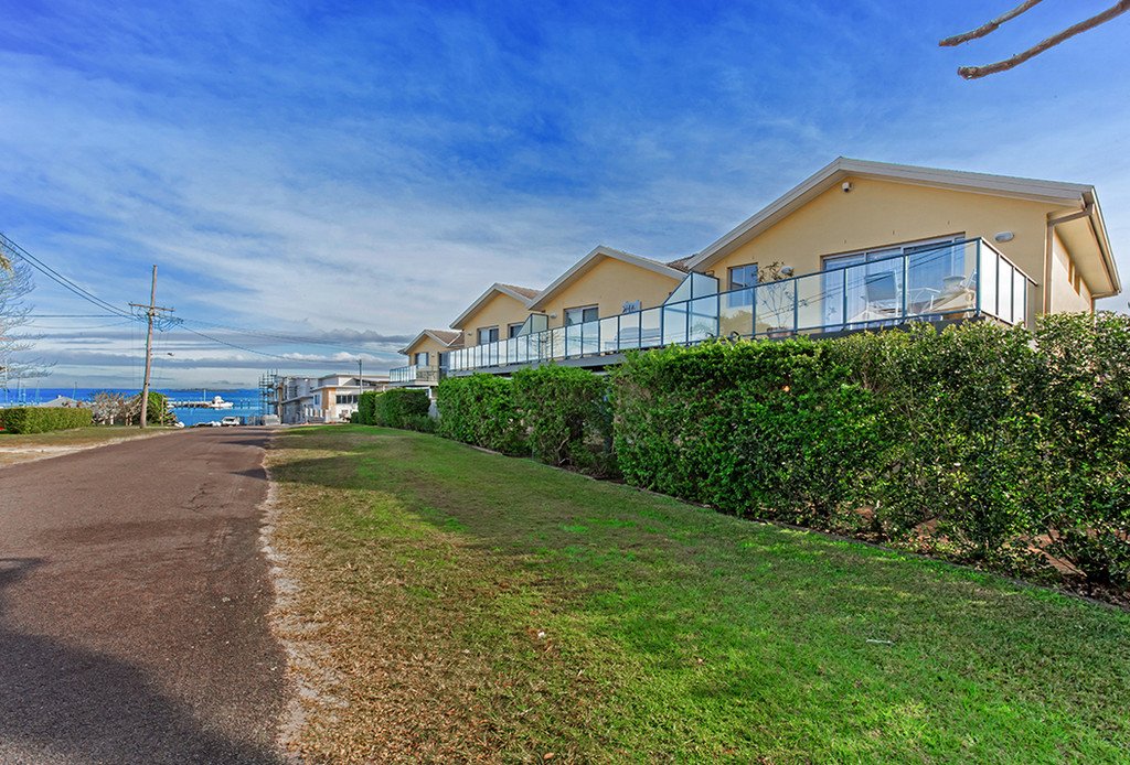 4/29 Sunset Boulevarde  SOLDIERS POINT 11