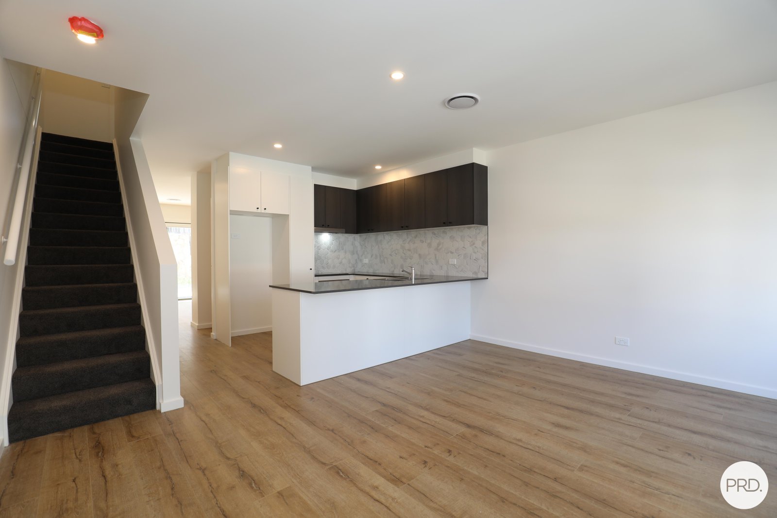 42/9 Thynne Street BRUCE 5