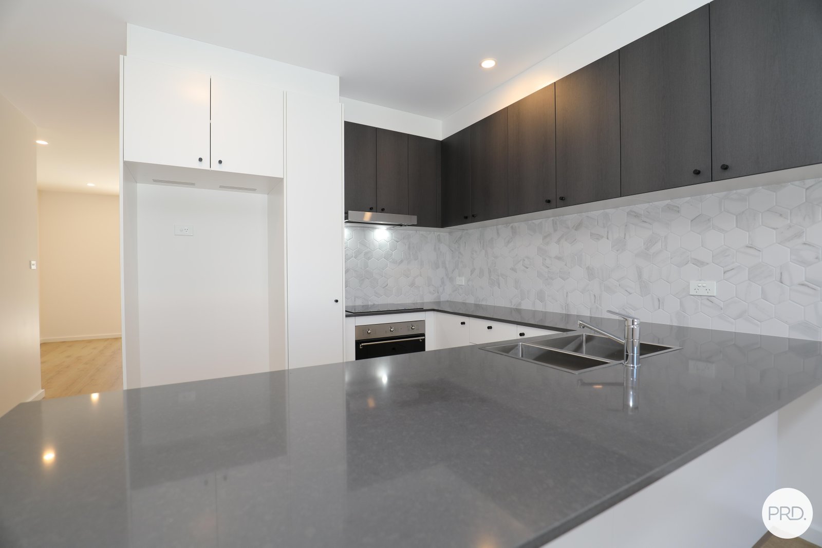 42/9 Thynne Street BRUCE 8