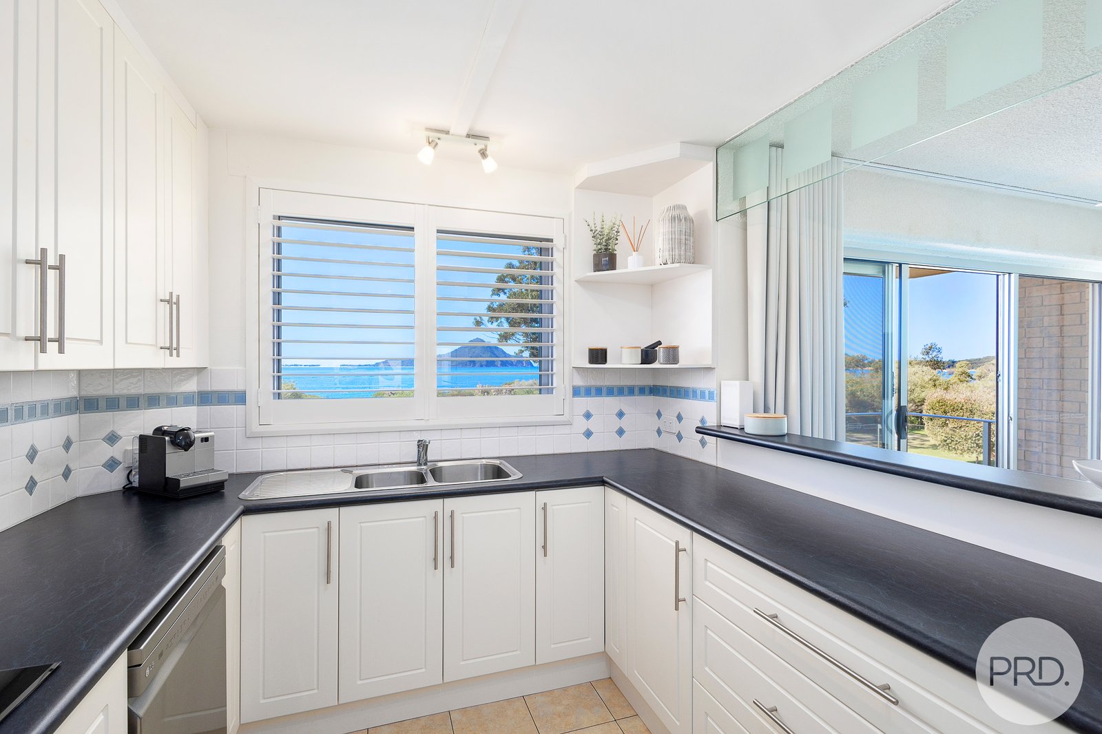 4/29 Weatherly Close NELSON BAY 6