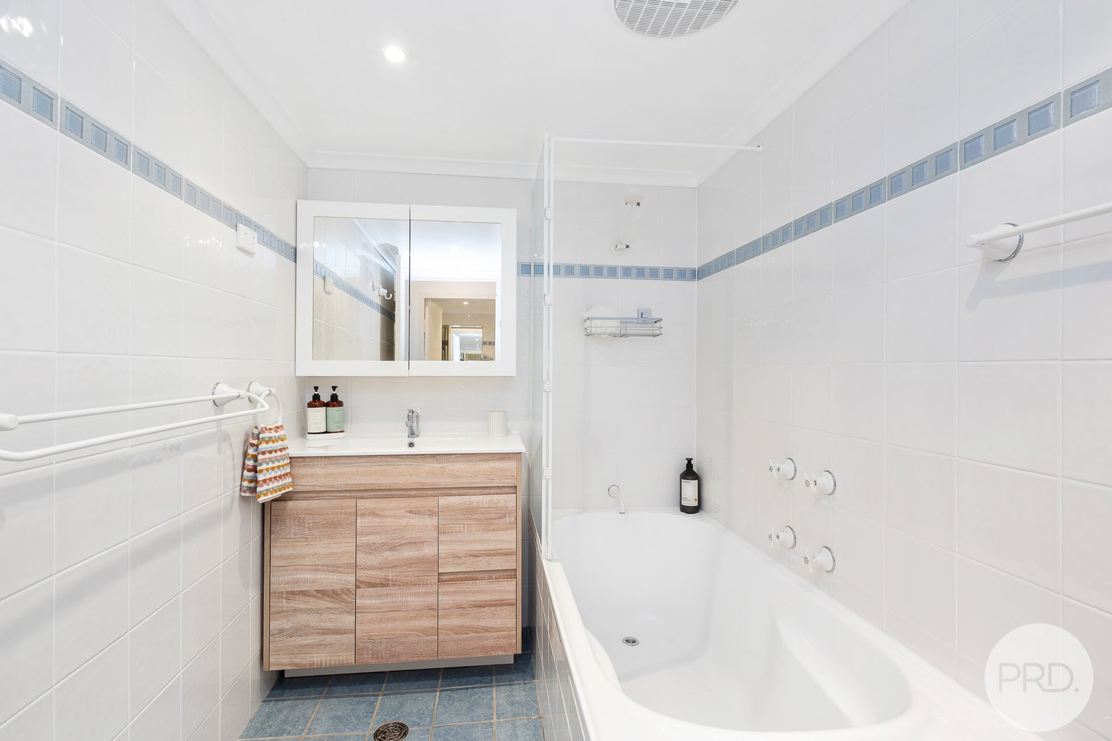 4/29 Weatherly Close NELSON BAY 15