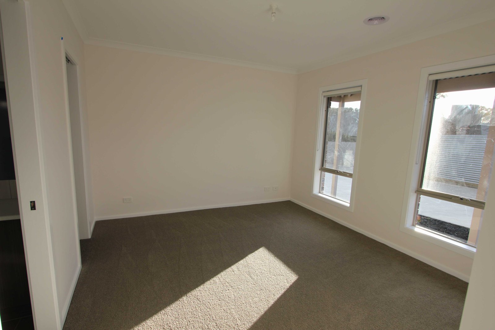 Gallery: 4/290 Humffray Street North Street
