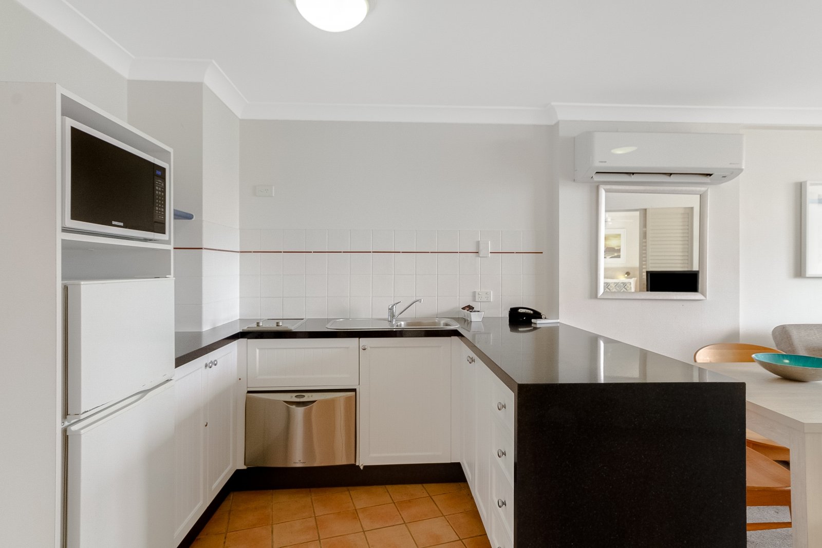 429/99 Griffith Street COOLANGATTA 4