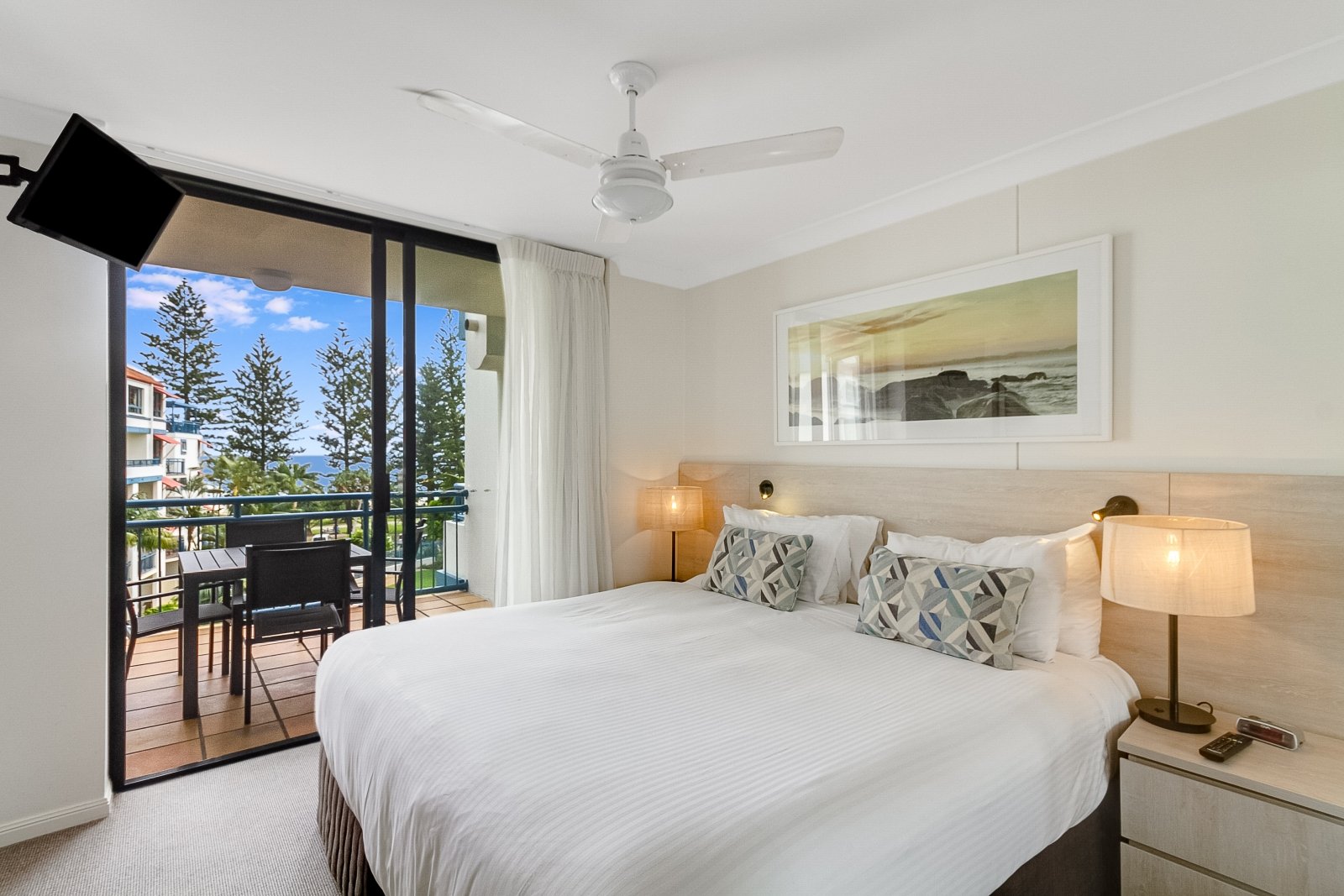 429/99 Griffith Street COOLANGATTA 5