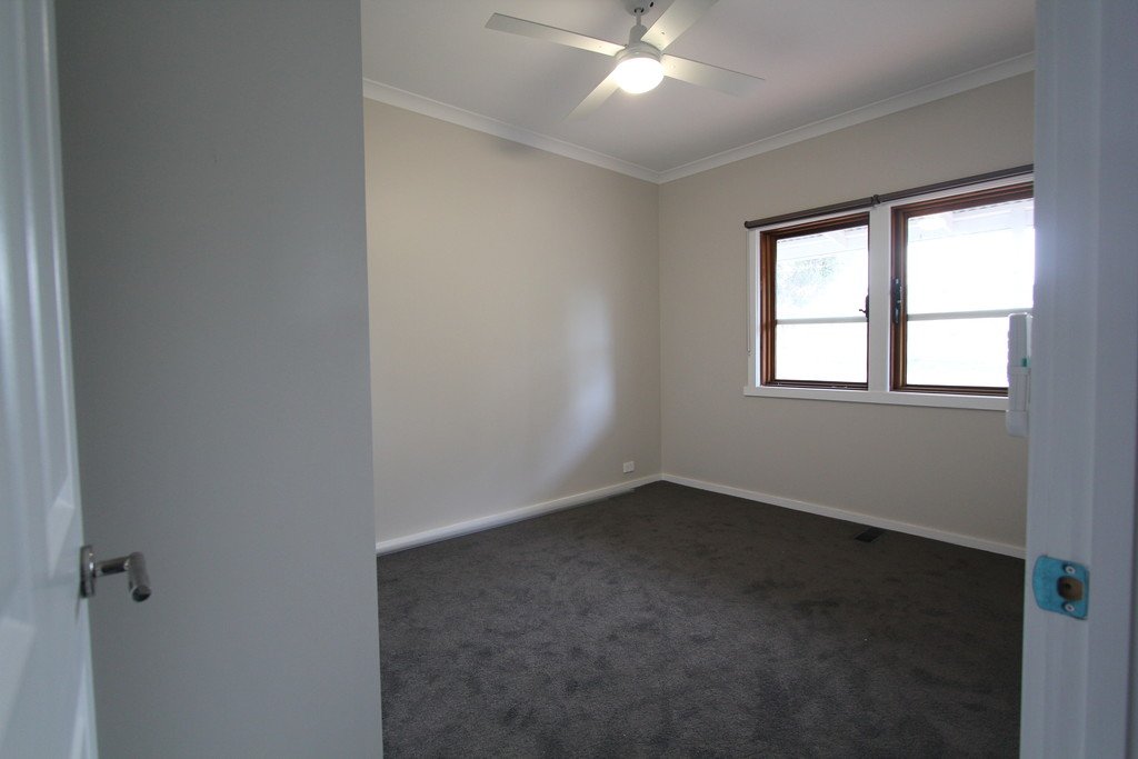 42A Becker Street SMYTHESDALE 11