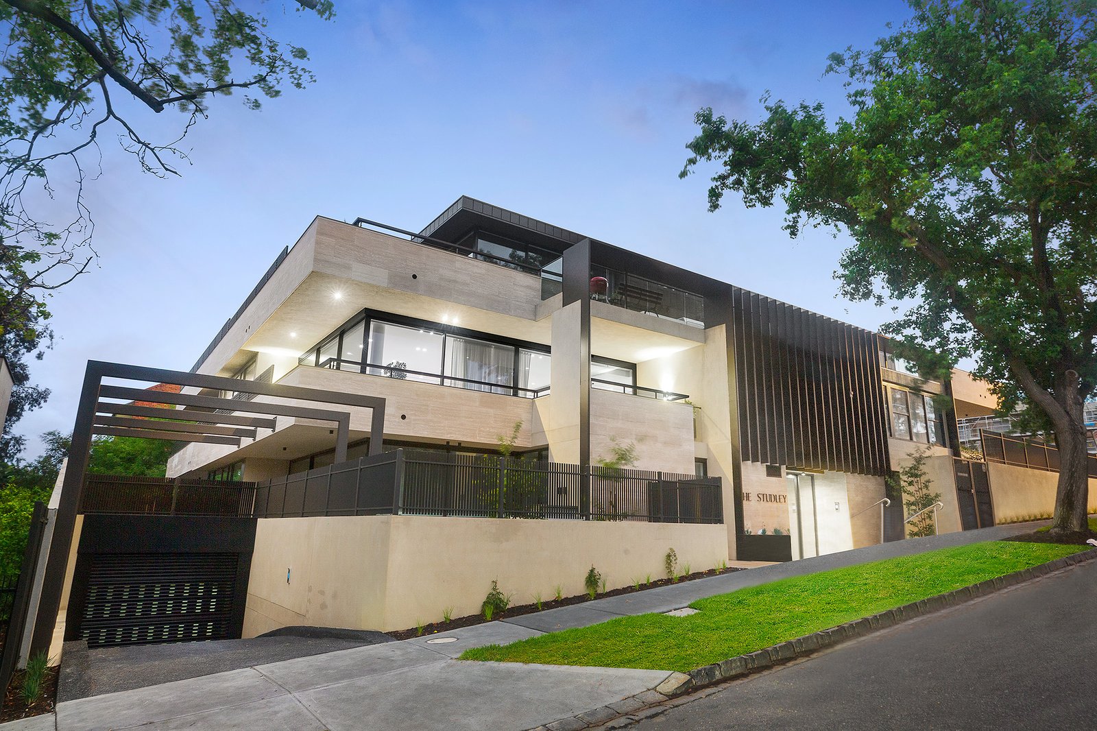 Real Estate and Property in 4/2A Dunlop Avenue, Kew, VIC