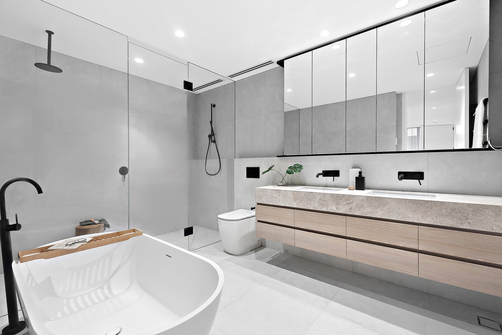 Real Estate and Property in 4/2A Dunlop Avenue, Kew, VIC