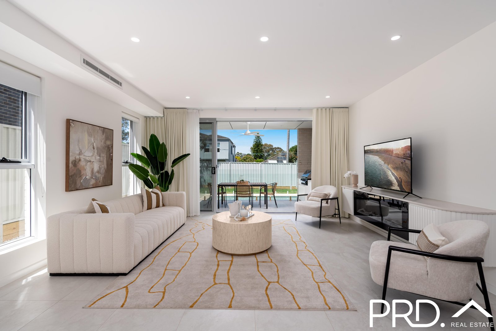 42a Ellesmere Street PANANIA 4