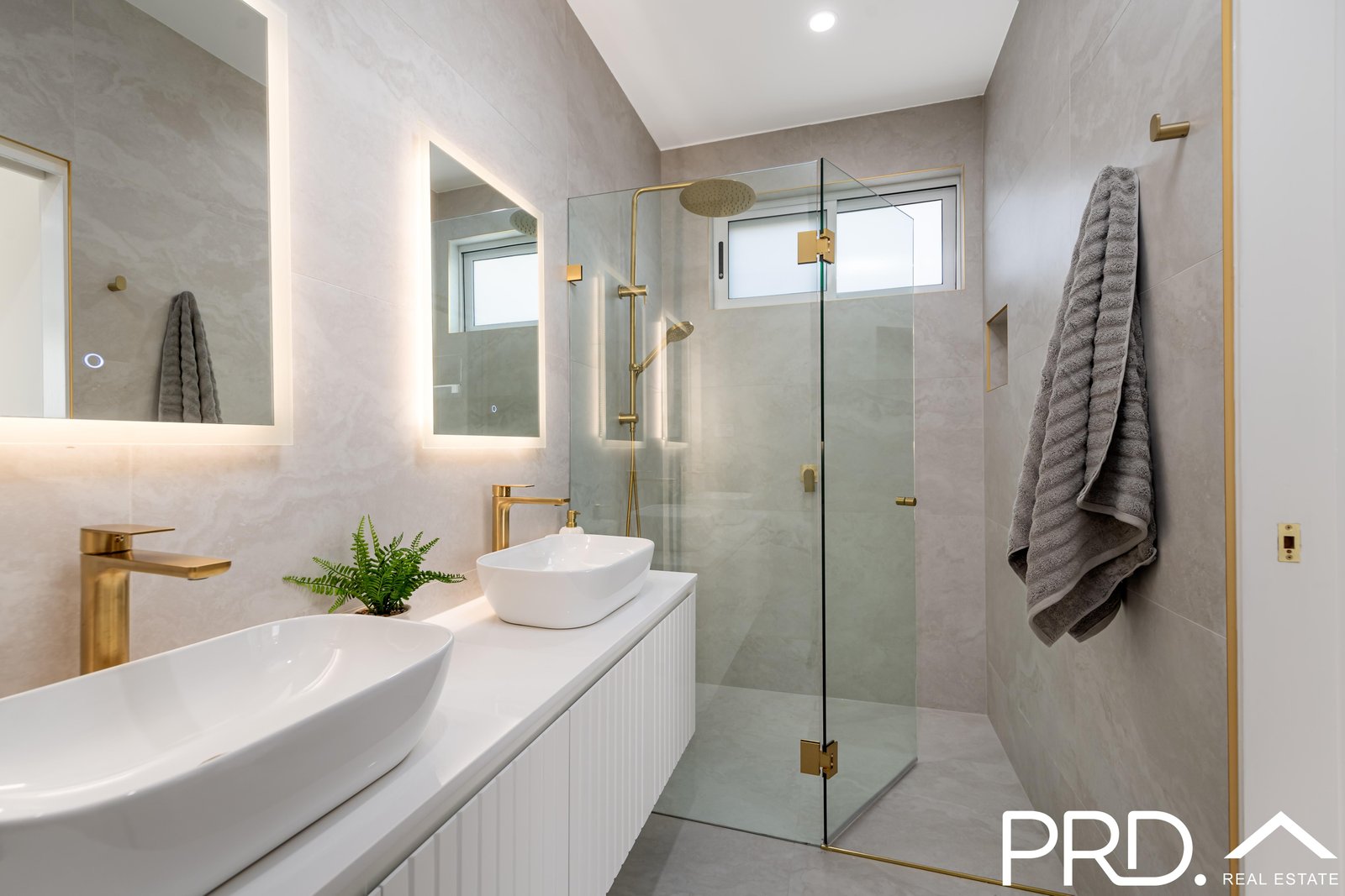 42a Ellesmere Street PANANIA 10