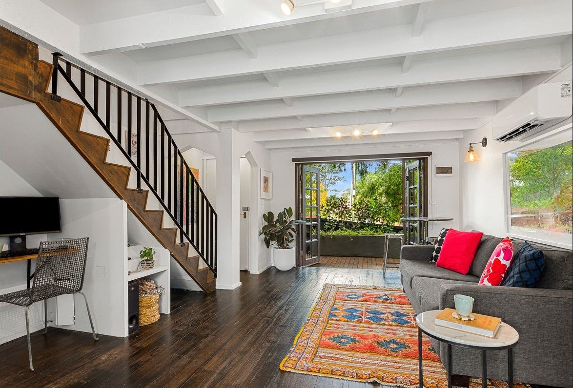 Gallery: 4/2a Laburnum Street