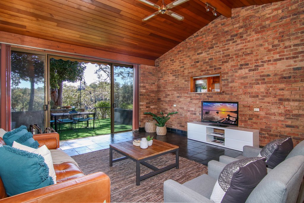 42A Llewellyn Street OATLEY 3