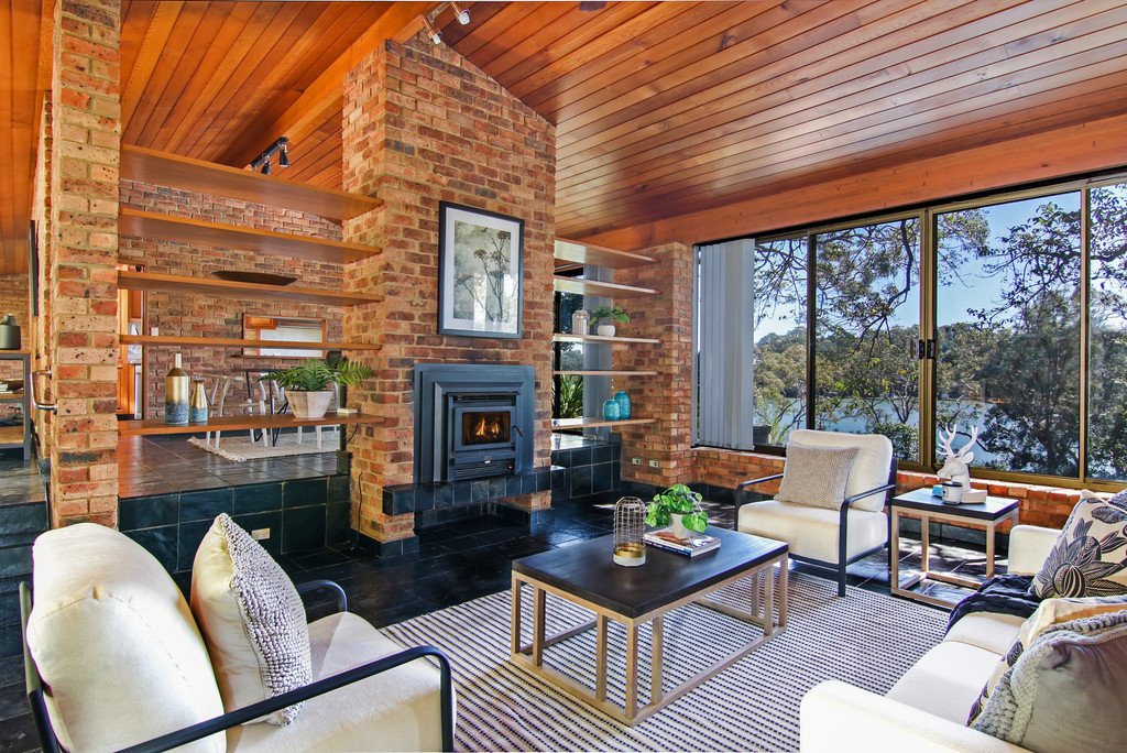 42A Llewellyn Street OATLEY 4