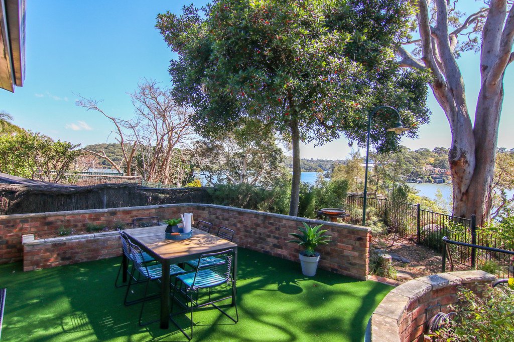 42A Llewellyn Street OATLEY 9