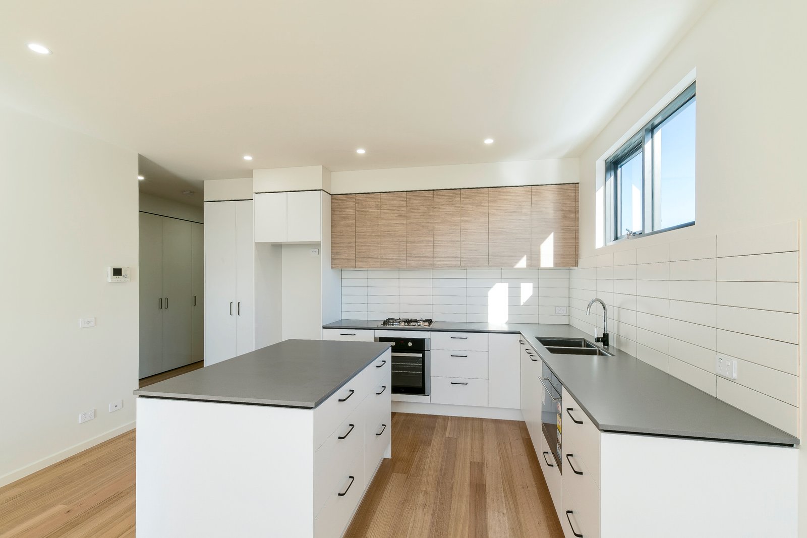 Gallery: 4/2A Newberry Avenue