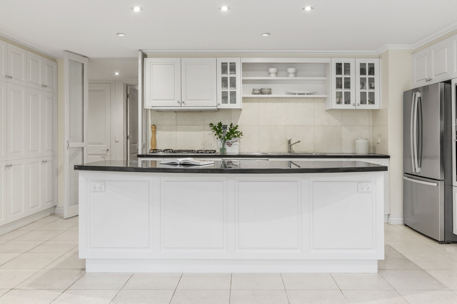 4/2a Struan Street, Toorak, 3142