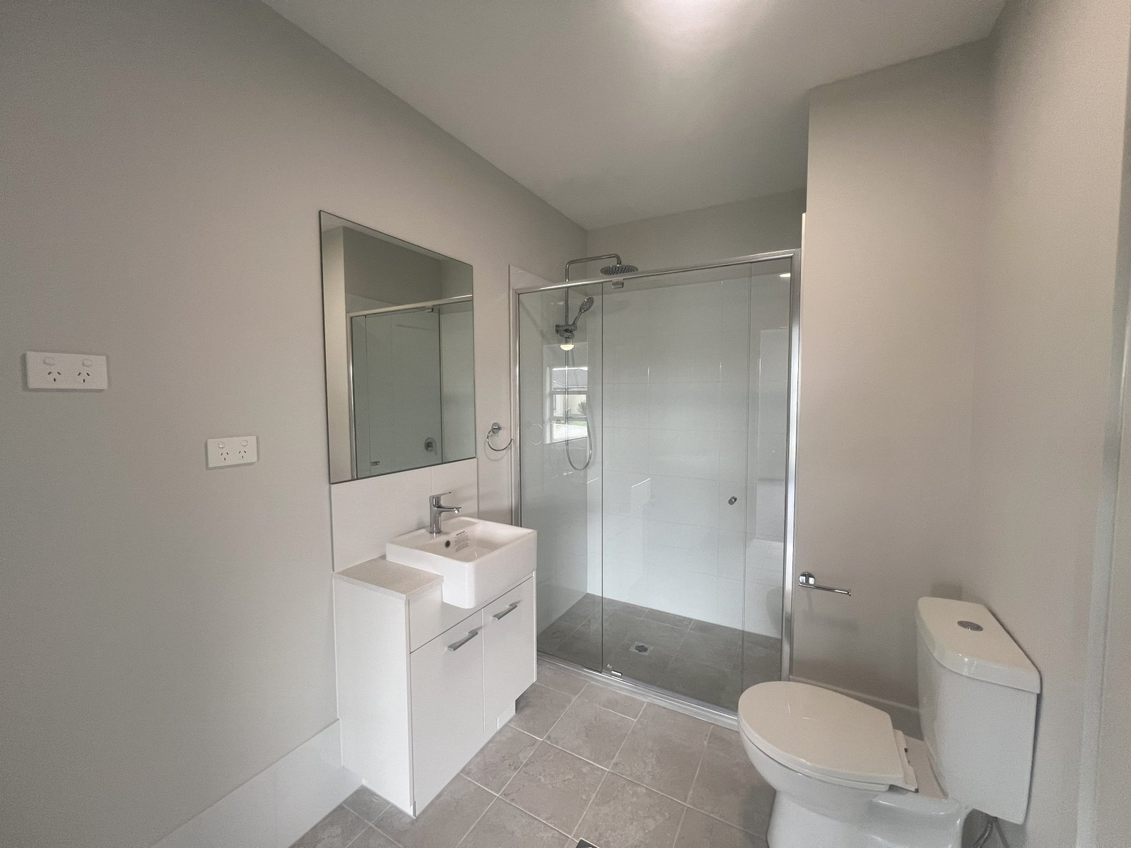 42a Vlatko Drive WEST HOXTON 8